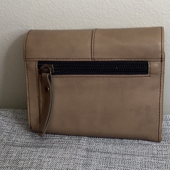 Bosca leather wallet - Picture 3 of 15